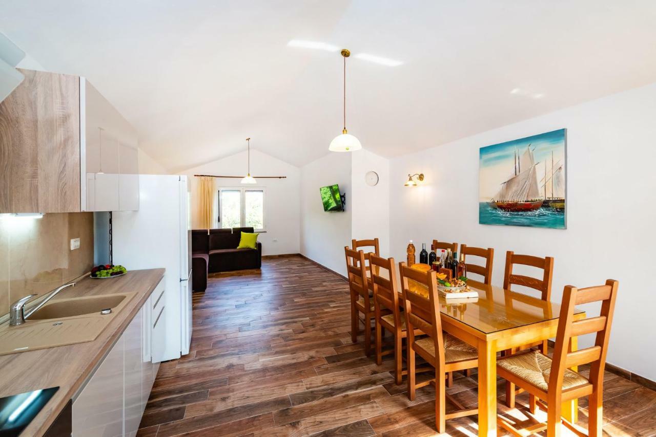 Apartment Adam Starigrad Paklenica Eksteriør bilde
